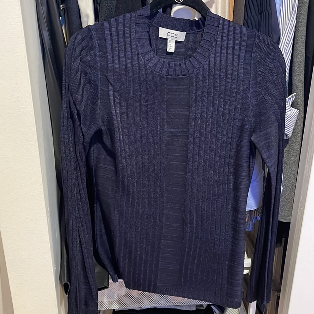 COS blue shirt